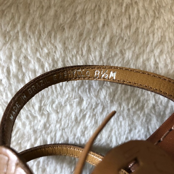 Enzo Angiolini Wooden heeled Tan strappy sandals - Picture 7 of 7